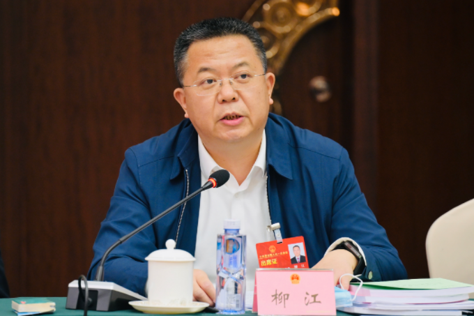 長虹控股集團黨委副書記、副董事長、總經(jīng)理柳江
